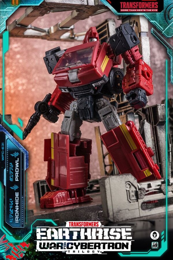 transformers earthrise prowl ironhide